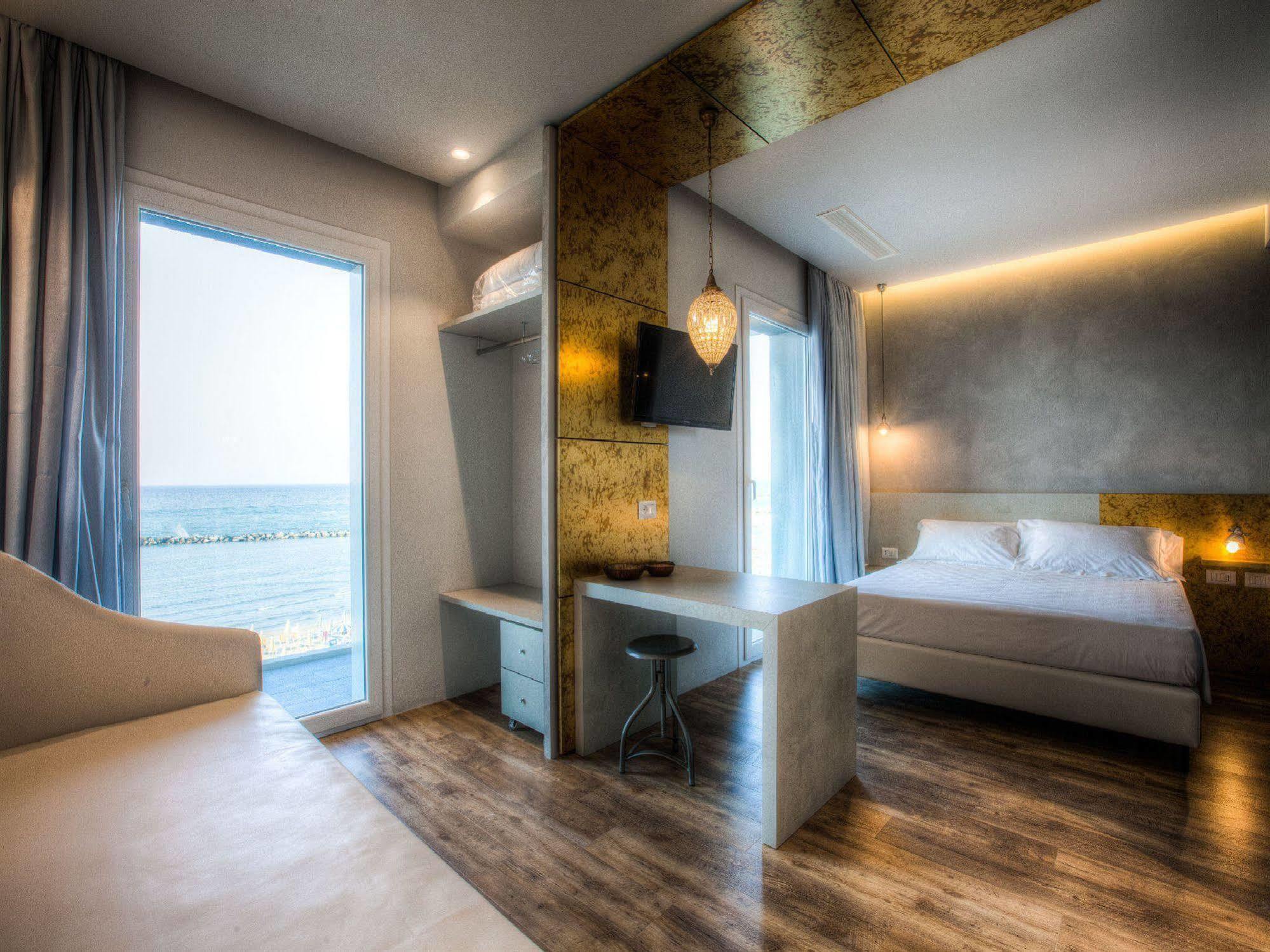 Bell Suite Hotel Bellaria – Igea Marina Kültér fotó