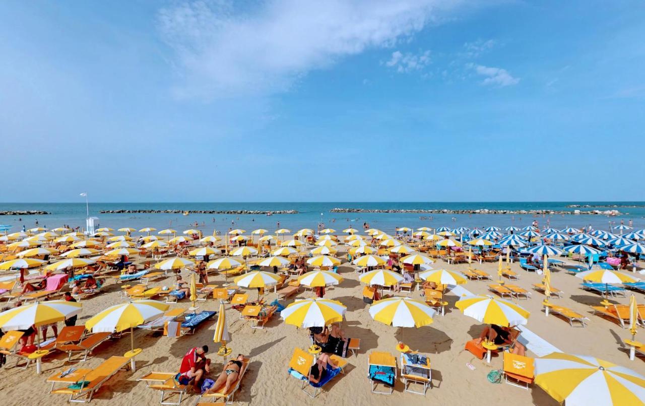 Bell Suite Hotel Bellaria – Igea Marina Kültér fotó